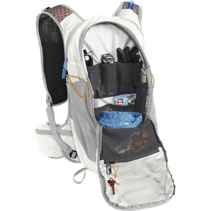 CAMELBAK Octane™ 20L h�tizs�k + 2L italtart� tart�ly